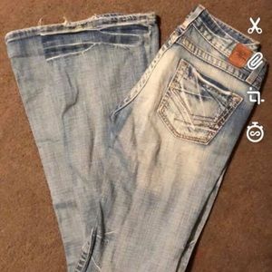 29x35 jeans!